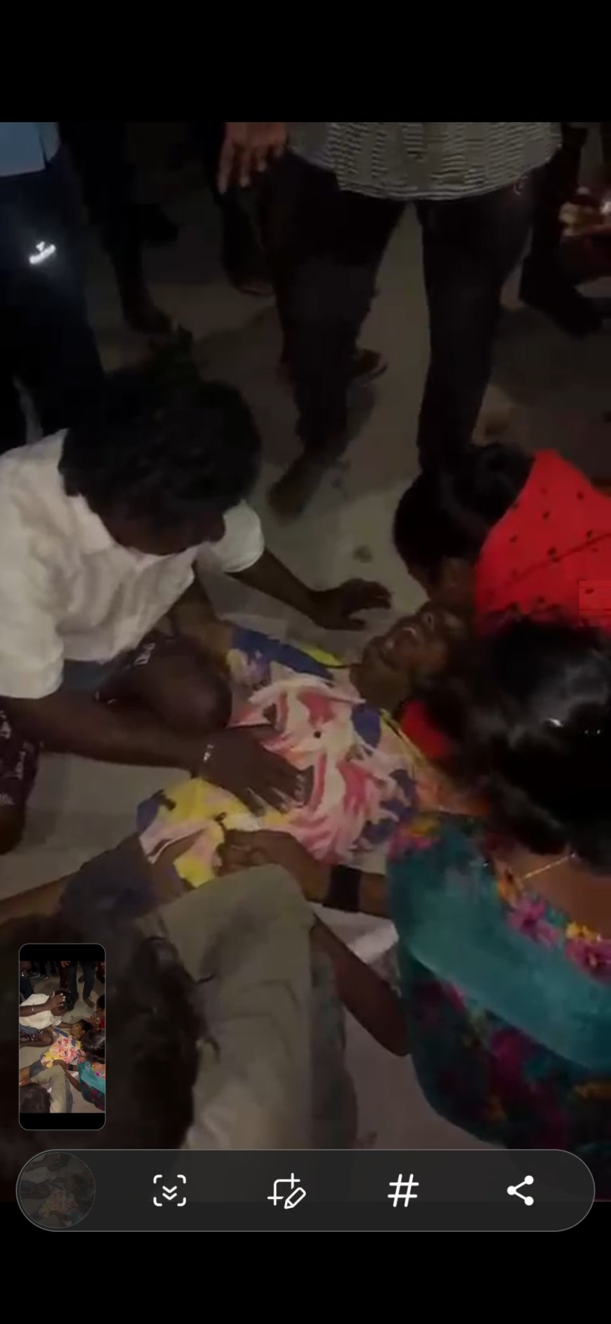 కాంగ్రెస్ మూసీ పునరుజ్జీవ సభ స్టేజీ గుద్దుకుని యువకుడు మృతి