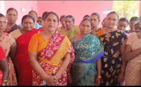 మధ్య వద్దంటూ ఊరు కదిలింది