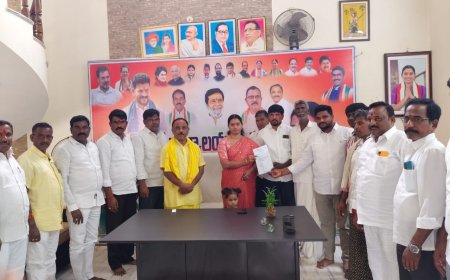 LOC చెక్కు పంపిణీ చేసిన - జెడ్పి మాజీ చైర్ పర్సన్ సరితమ్మ...