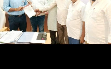 నూతన అక్రిడిటేషన్ లను వెంటనే జారీ చేయండి