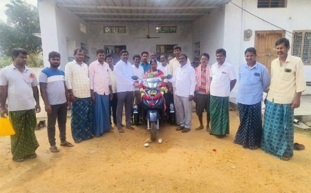 వికలాంగురాలుని ఆపద్బాంధవుడుగా ఆదుకున్న మాజీ జెడ్పిటిసి కృష్ణ ప్రసాద్ యాదవ్