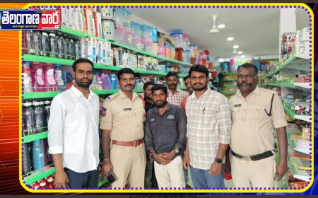 ఐజలో నూతన సూపర్ మార్కెట్ని ప్రారంభించిన ఐజ ఎస్ఐ విజయ్ భాస్కర్