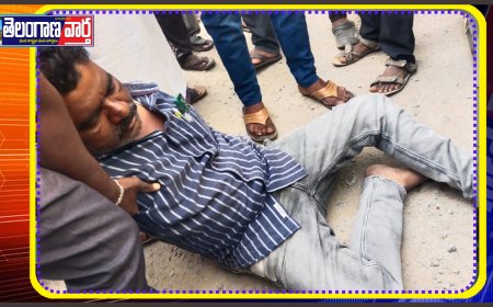 బైకును ఢీ కొట్టిన ఆర్టీసీ బస్సు