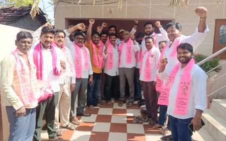 టిఆర్ఎస్ పార్టీలో చేరిన కాగజ్నగర్ టౌన్ నాయకులు బండి వాసు