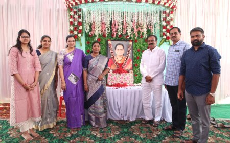 నందిగామ అన్న క్యాంటీన్లో మాజీ చైర్మన్ మండవ వరలక్ష్మి గారి ప్రధమ వర్ధంతి