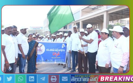 దేశ భవిష్యత్తు ఓటర్ల చేతుల్లో ఉన్నది:జిల్లా కలెక్టర్ బి.యం. సంతోష్