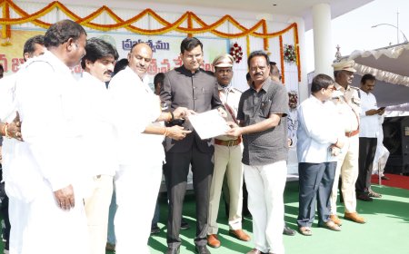 ఉత్తమ ఉద్యోగి ప్రశంస పత్రాన్ని అందుకున్న గురురాజ్