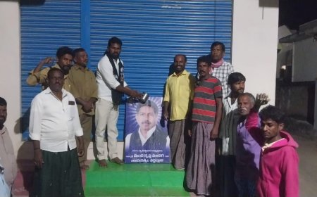 మందకృష్ణ మాదిగ  చిత్రపటానికి పాలాభిషేకం చేసిన ఎమ్మార్పీఎస్ మండల అధ్యక్షుడు మేడి