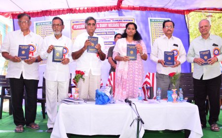 పెన్షనర్స్ డే  డైరీ ఆవిష్కరణ చేసిన ఎంపీ డాక్టర్"కడియం కావ్య