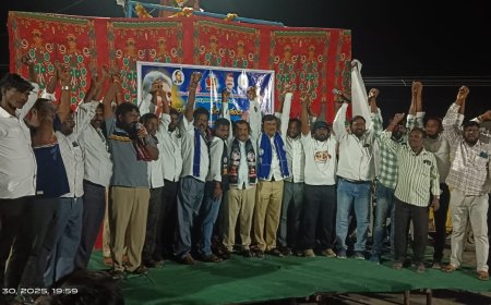 లక్ష డప్పుల వేల గొంతుల కళానేతల ప్రచార యాత్ర