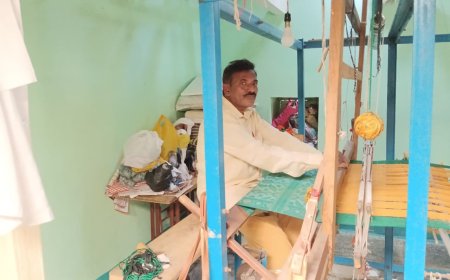 చేనేత వృత్తిలో ఉన్నప్రతి ఒక్కరికి జియోట్యాగ్ నెంబర్ వేయాలి