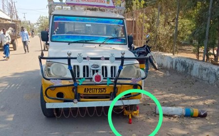 నో పార్కింగ్‌లో వాహనాలు నిలిపితే ‘వీల్‌ లాక్‌’:ట్రాఫిక్ ఎస్సై బాలచంద్రుడు