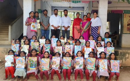 అశోక చక్రవర్తి ఫౌండేషన్ ఆధ్వర్యంలో పరీక్ష ప్యాడ్లు, పెన్నులు, స్కేళ్లు , విద్యార్థిని లకు పంపిణీ