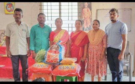 ఆదివాసి కి 50 కేజీల బియ్యం వితరణ అందజేసిన పూర్వ విద్యార్థులు