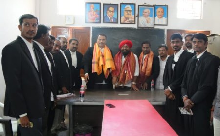 కోరుట్ల బార్ అసోసియేషన్ సభ్యులను కలిసిన ఎమ్మెల్సీ అభ్యర్థి సర్ధార్ రవీందర్ సింగ్