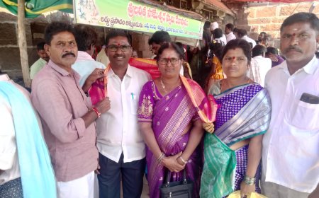 శివపార్వతులను దర్శించుకున్న చిన్నంబావి మండల మాజీ జడ్పిటిసి