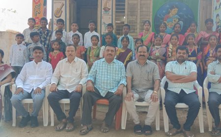 మద్దిరాల పాఠశాలలో స్వాపరిపాలన దినోత్సవం వేడుక