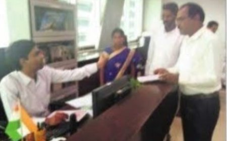 అక్రమ కేసులు పెట్టిన పోలీసులు