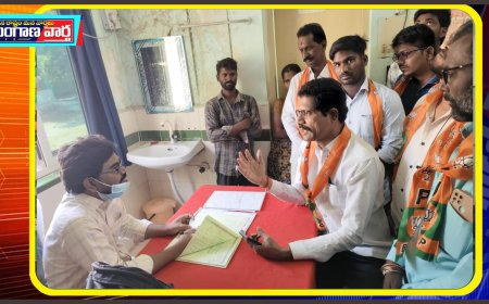 శిథిలావస్థకు చేరువలో అయిజ ప్రభుత్వ ఆసుపత్రి.