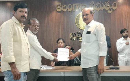 ఖమ్మం జిల్లా జాయింట్ కలెక్టర్ శ్రీజ కు వినతి పత్రం*