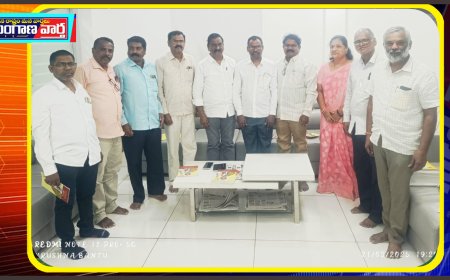 కవిత్వం అంతరాంతర జ్యోతిస్సీ మల్ని  బహిర్గతం చేయాలి
