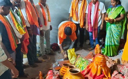 సమ్మక్క - సరళమ్మ ల జాతర మహోత్సవం కు హాజరైన యువనేత ధనసరి సూర్య గారు