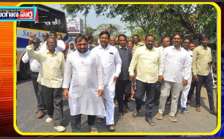 సూర్యాపేట అంబేద్కర్ బొమ్మ సెంటర్ లో పాస్టర్ ప్రవీణ్ పగడాల హత్య కు నిరసనగా భారీ నిరసన ర్యాలీ  