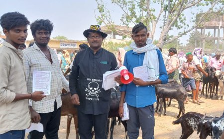 ఉపాధ్యాయుడు మద్యానికి డ్రగ్స్ కి యువత అలవాటు కావద్దని ప్రచారం