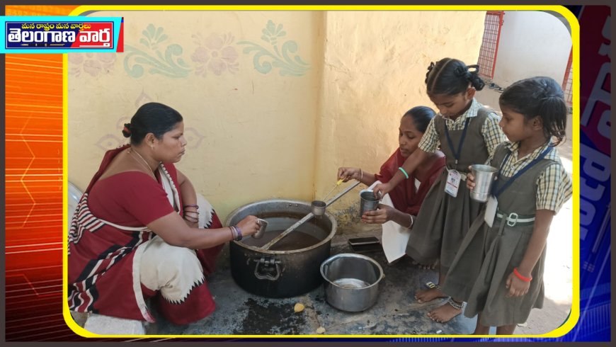 శ్రీ సరస్వతీ శిశు మందిర్ లో రాగి జావా వితరణ.