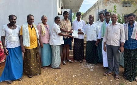 జూపల్లి ఆదేశాలతో సీఎంఆర్ఎఫ్ చెక్కులను అందజేసిన మాజీ సర్పంచ్ మామిళ్ళపల్లి చక్రవర్తి, క్యాతూరి రాముడు