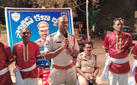 సైబర్ నేరాల నియంత్రణపై పోలీస్ కళాజాత