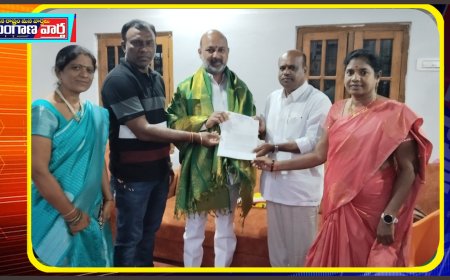 చేనేత కార్మికుల సమస్యలను పరిష్కరించాలని కేంద్ర మంత్రికి వినతి పత్రం