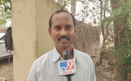 భూభారతి చట్టం అవగాహన సదస్సులో""నేలకొండపల్లి కాంగ్రెస్ నాయకులు గుండా బ్రహ్మ