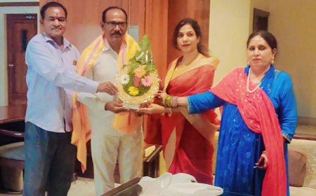 పూణేలోని బారామతిలో సన్మాన కార్యక్రమం