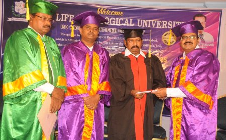 ఉద్యమకారుడుకి దక్కిన అరుదైన గౌరవం*"డాక్టరేట్కు ఎంపికైన ఉద్యమకారుడు బత్తుల సోమన్న