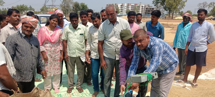 గాంధినగర్ లో పిఎసిఎస్ ధాన్యం కొనుగోలు కేంద్రం ప్రారంభం..