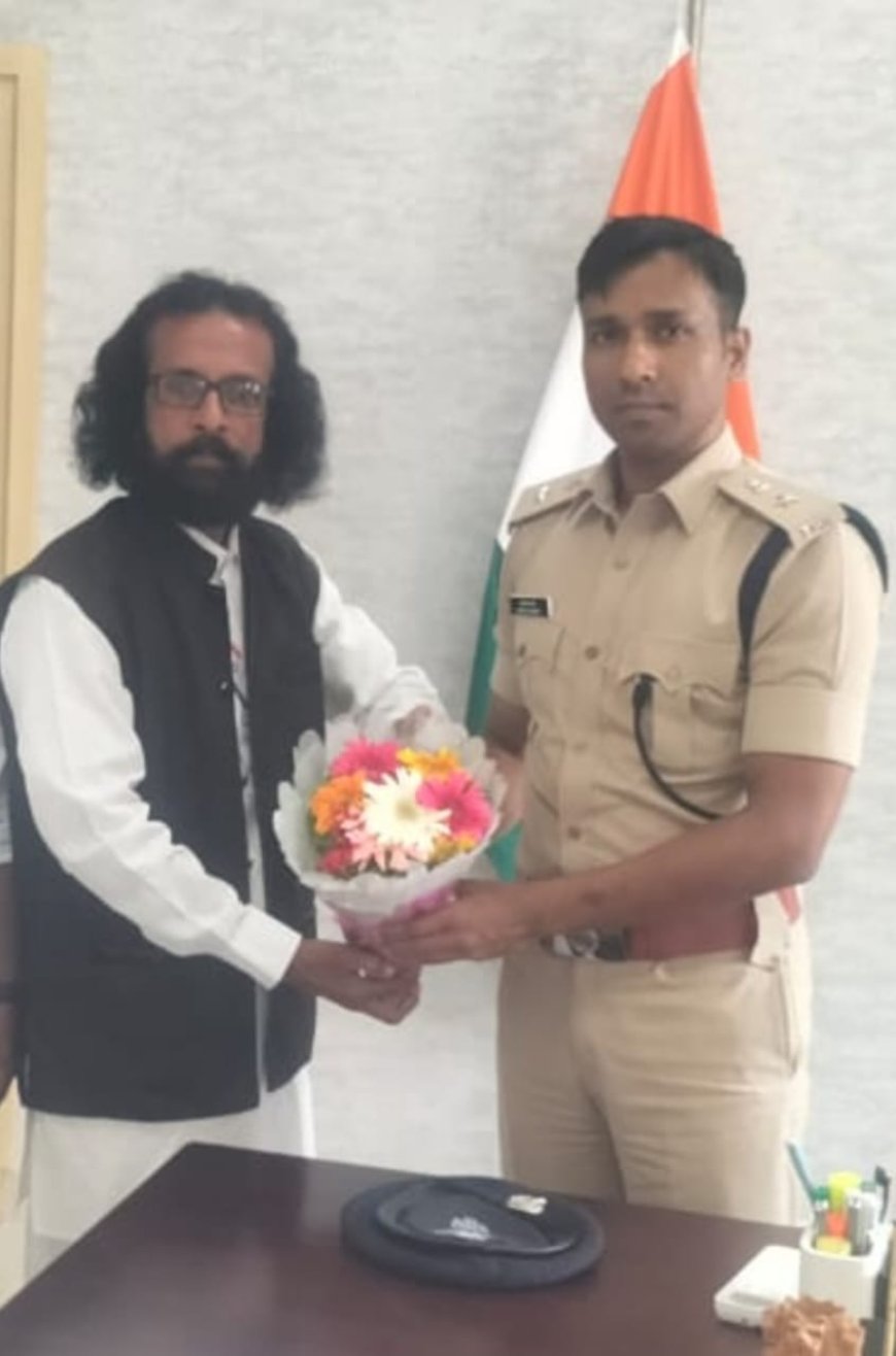 జిల్లా ఎస్పీ అశోక్ కుమార్ ను మర్యాదపూర్వకంగా కలిసిన తెలంగాణ స్టేట్ వర్కింగ్ జర్నలిస్ట్ అసోసియేషన్ వ్యవస్థాపక అధ్యక్షులు  