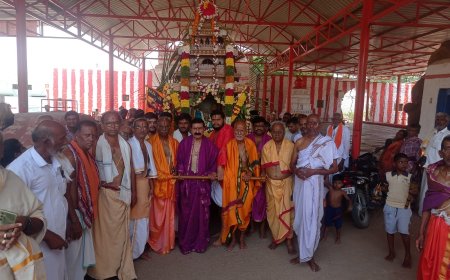 ఘనంగా శ్రీశేష దాసుల రథోత్సవం