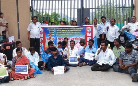 జిల్లాలోని అన్ని ప్రభుత్వ కార్యాలయంలో మరియు బ్యాంకుల యందు వెంటనే ర్యాంపు సౌకర్యాన్ని ఏర్పాటు చేయాలి