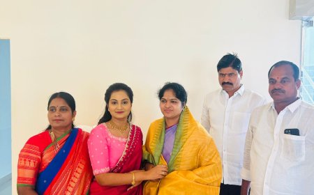 బడంగ్ పేటలో నూతనంగా అదైరా బట్టల షోరూం ప్రారంభించారు.