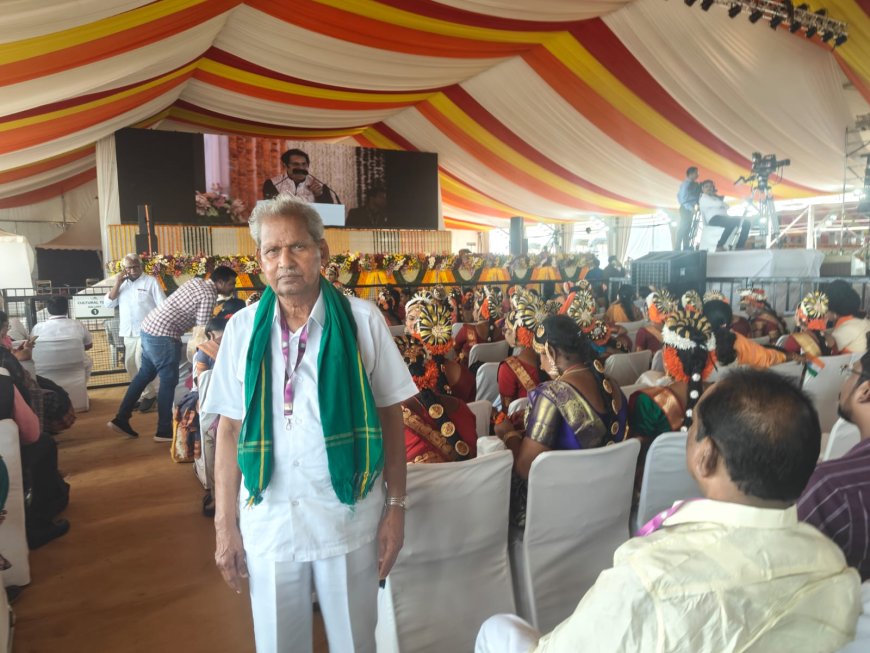 అమరావతి బహిరంగ సభా ప్రాంగణం లో ఖమ్మం పార్లమెంట్ నియోజకవర్గం టీడీపీ కన్వీనర్  "" డా.వాసిరెడ్డి రామనాథం