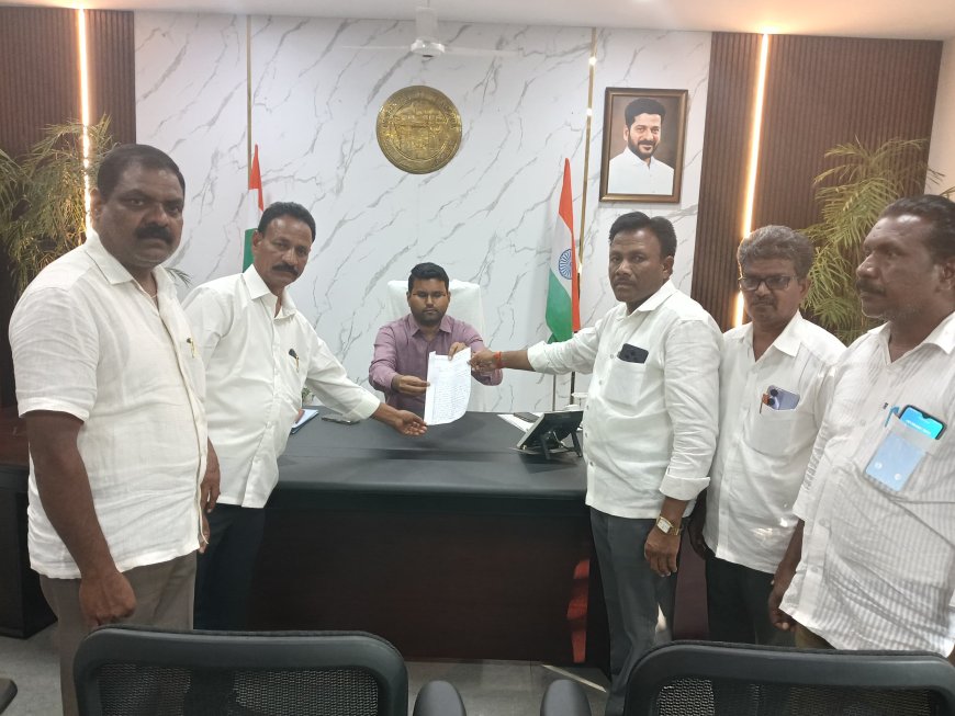 ఐజ గురుకుల పాఠశాల కొరకు పట్టువదని ఐజ అఖిలపక్ష కమిటీ నాయకులు కలెక్టర్ కి వినతి