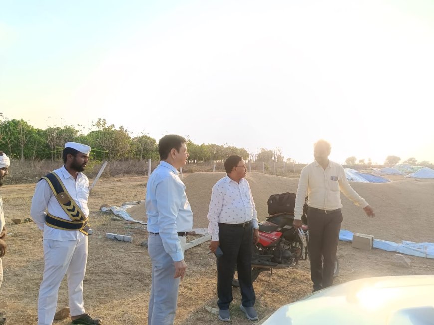 ఐకెపి కేంద్రాన్ని తనిఖీ చేసిన రాష్ట్ర సివిల్ సప్లై కమిషనర్