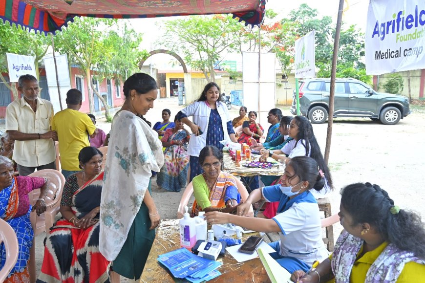 శామీర్‌పేట్‌లోని పొన్నాల గ్రామంలో అగ్రిఫీల్డ్స్ ఫౌండేషన్ సమగ్ర ఆరోగ్య పరీక్షల కార్యక్రమాన్ని నిర్వహిస్తోంది