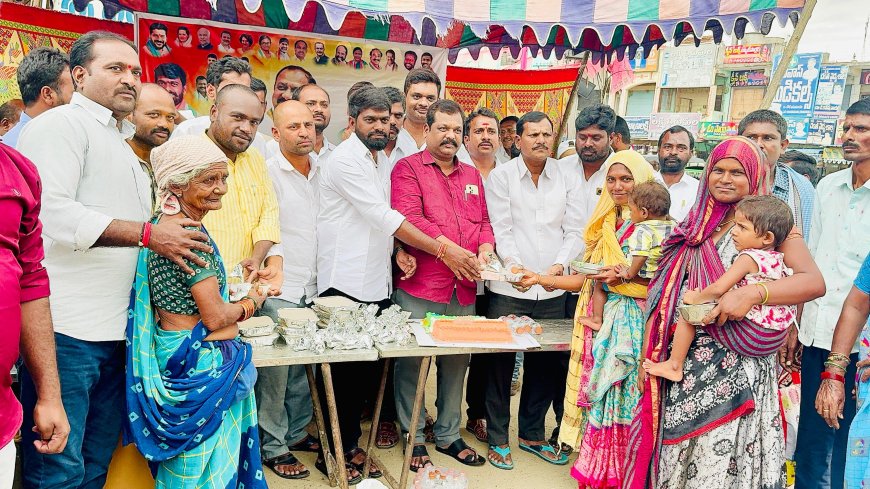యువజన కాంగ్రెస్ ఆధ్వర్యంలో ఘనంగా పిసిసి జన్మదిన వేడుకలు