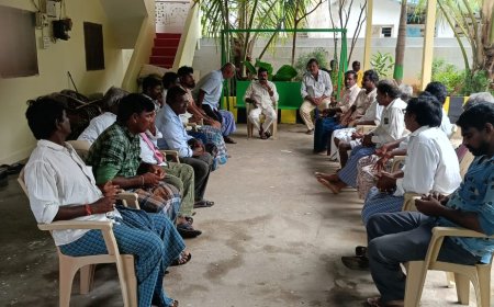 నేలకొండపల్లి సదాశివం గ్రామంలో ముఖ్య కార్యకర్తల సమావేశంలో""వ్యవసాయం మార్కెట్ చైర్మన్ వెన్నుపూసల