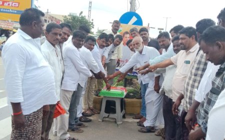 రాహుల్ గాంధీ జన్మదిన వేడుకలు