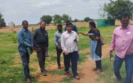 నర్సరీలనుఆకస్మిక తనిఖీ అడిషనల్ కలెక్టర్ కలెక్టర్ నర్సింగ్ రావు