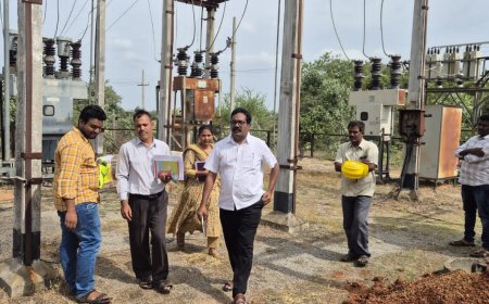 అడ్డగూడూరు సెక్షన్ లో విద్యుత్ సరఫరా పై రివ్యూ నిర్వహించిన భువనగిరి డిఈ వెంకటేశ్వర్లు 