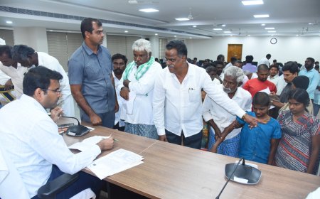 ప్రజావాణికి 67 దరఖాస్తుల స్వీకరణ